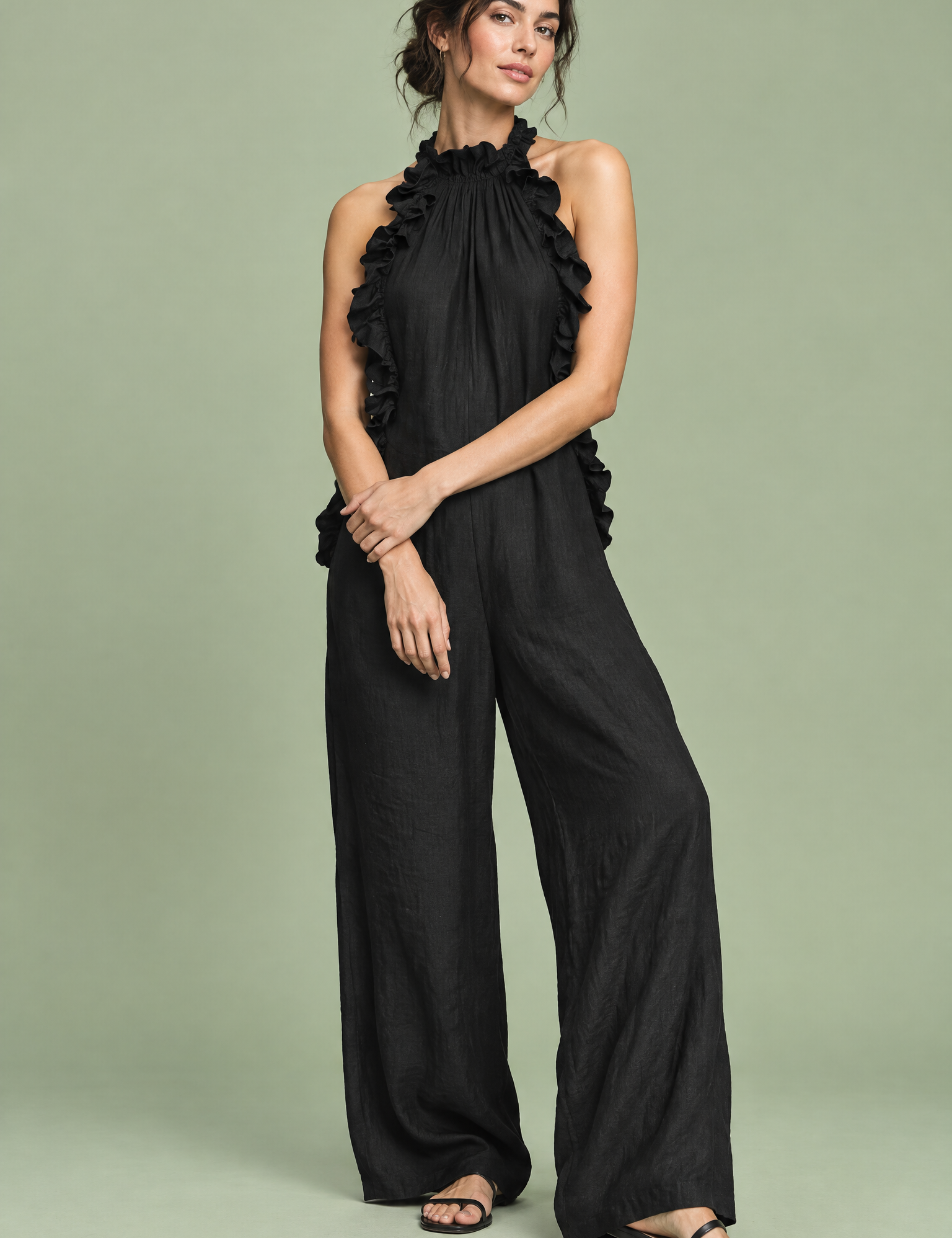 Robe longue noire à volants et encolure américaine | Vue de face | Lounelle Paris