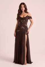 Braunes Kleid mit Cut-outs und Wasserfallausschnitt