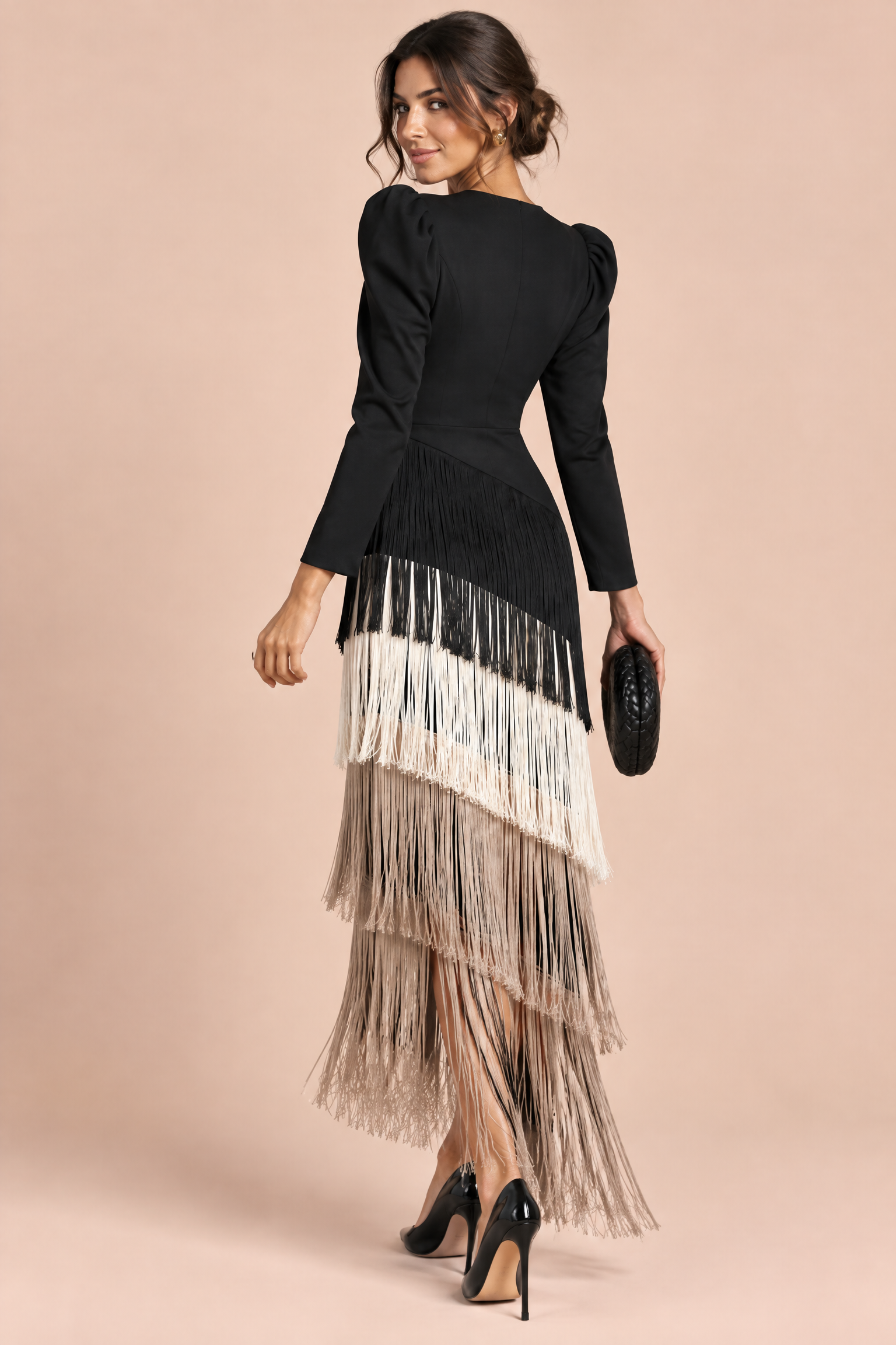 Robe noire à franges et col V | Vue de dos | Lounelle Paris