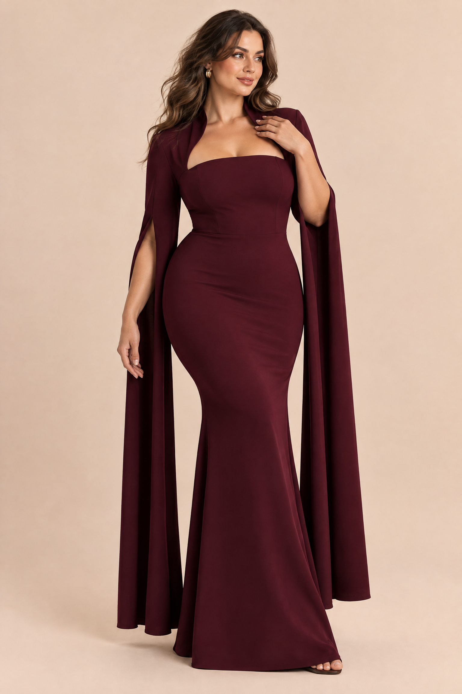Robe longue bordeaux à encolure carrée et manches cape | Porté sur une autre silhouette | Lounelle Paris