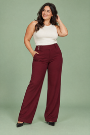 Pantalon bordeaux large à taille basse | Porté sur une silhouette plus ronde | Lounelle Paris