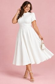 Robe midi blanche à col montant et manches bouffantes | Porté sur une autre silhouette | Lounelle Paris