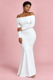 Robe longue blanche asymétrique à fronces et drapé | Porté sur une silhouette plus ronde | Lounelle Paris