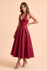 Jacquard-Halterneck-Midikleid in Burgunderrot