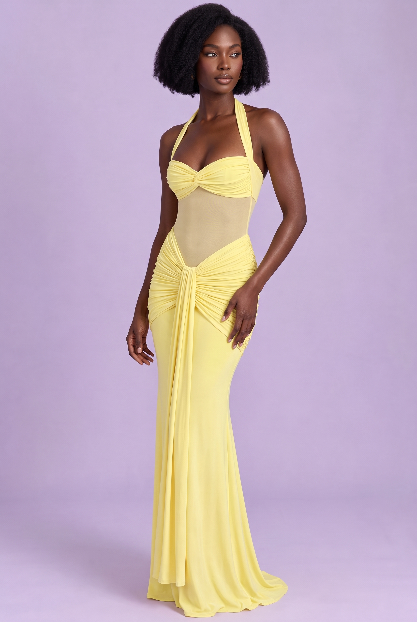 Robe longue froncée tour de cou jaune | Vue rapprochée | Lounelle Paris