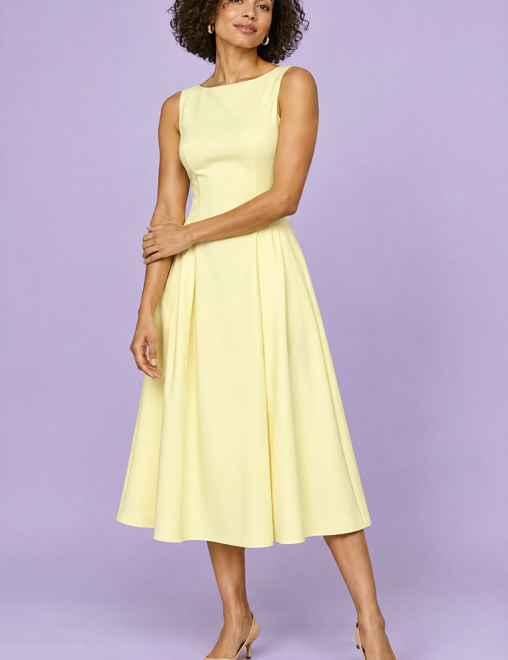Robe jaune clair à encolure bateau et coupe trapèze | Vue de face | Lounelle Paris