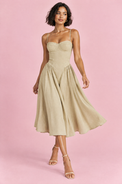 Robe bustier midi beige | Vue en mouvement | Lounelle Paris