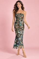Schwarzes trägerloses figurbetontes Maxikleid