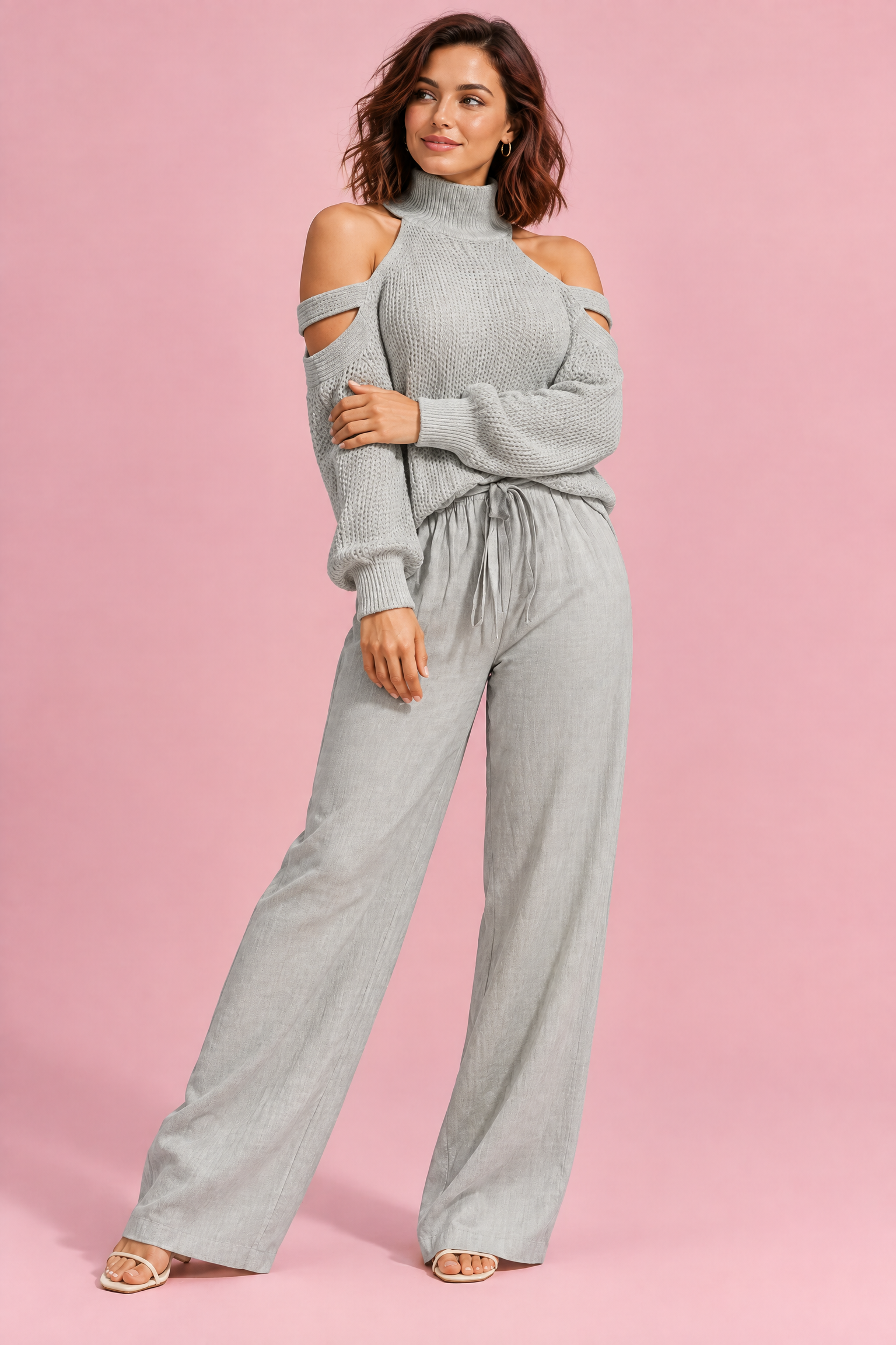 Ensemble pantalon deux pièces oversize gris à découpe | Porté sur une autre silhouette | Lounelle Paris