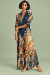 Marineblaues Midikleid mit Print und Hemdkragen