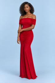 Robe longue rouge froncée à épaules dénudées | Vue de face | Lounelle Paris