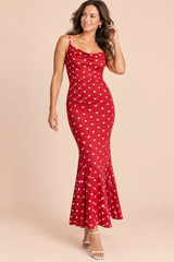 Rotes gepunktetes Maxikleid im Meerjungfrauen-Schnitt mit Wasserfallkragen