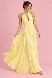 Robe longue jaune à décolleté plongeant et détails froncés | Vue en mouvement | Lounelle Paris