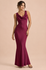 Roséfarbenes gedrehtes asymmetrisches Maxikleid