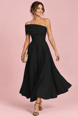 Schwarzes asymmetrisches schulterfreies Kleid