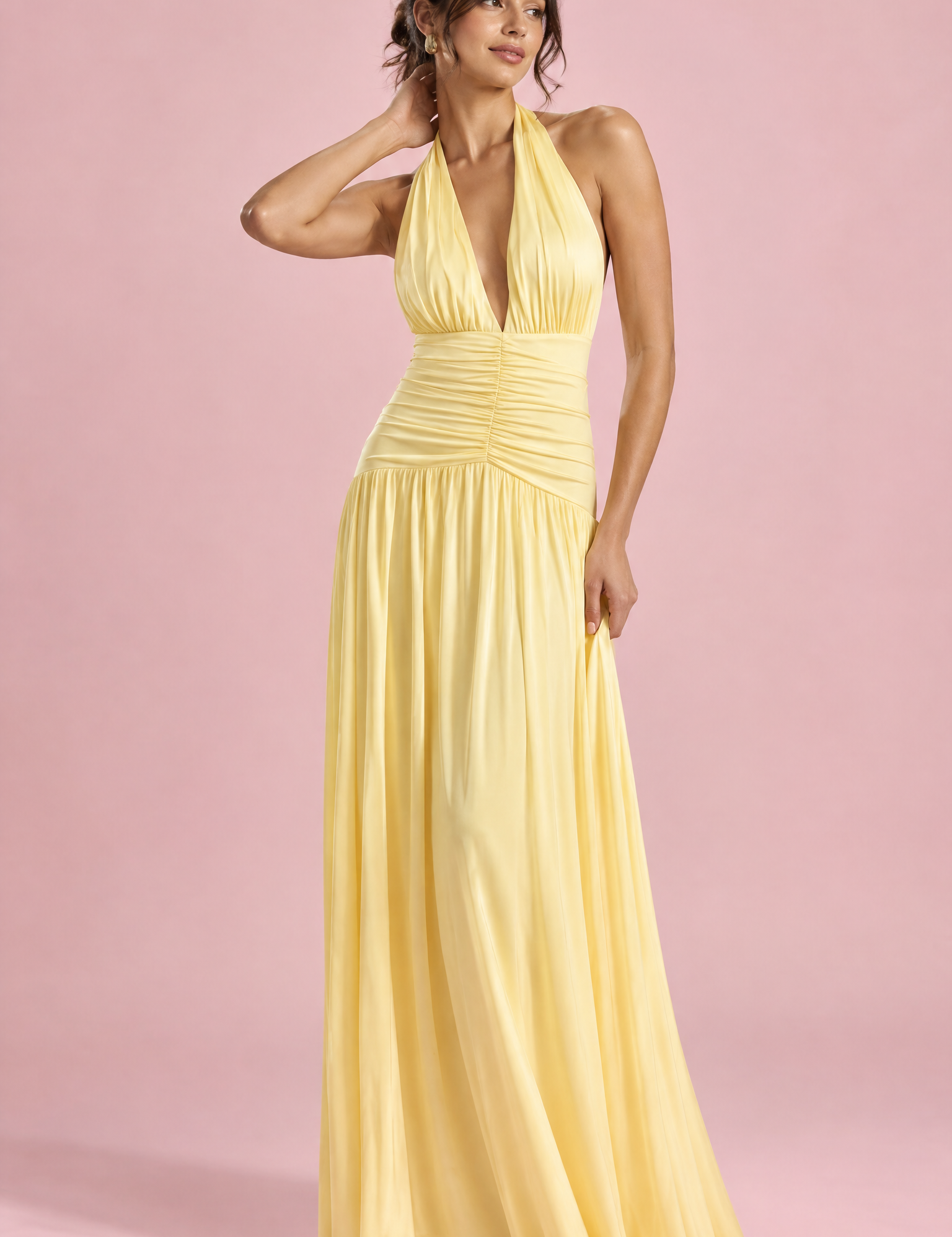 Robe longue jaune à décolleté plongeant et fronces | Vue de face | Lounelle Paris