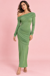 Grünes Maxikleid mit One-Shoulder-Ausschnitt, langen Ärmeln und Raffungen