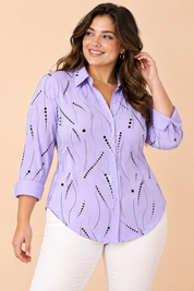 Chemise oversize lavande à imprimé cachemire | Porté sur une autre silhouette | Lounelle Paris