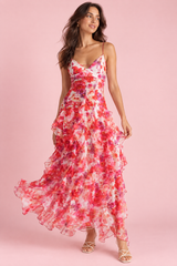 Rotes Maxikleid mit asymmetrischem Cape-Ärmel und Lilienprint