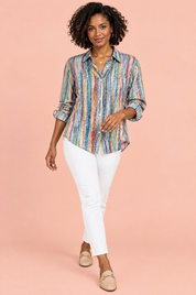 Chemise oversize bleue à imprimé cachemire | Vue en mouvement | Lounelle Paris