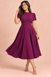 Robe midi violette à col montant et manches bouffantes | Porté sur une autre silhouette | Lounelle Paris