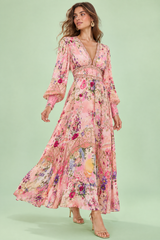Rosa Maxikleid mit V-Ausschnitt und Puffärmeln