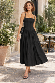 Robe longue noire à corset | Photo lifestyle | Lounelle Paris