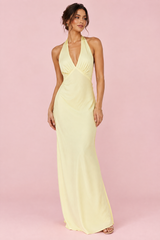 Hellgelbes Neckholder-Maxikleid mit Raffungen