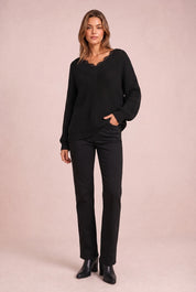 Pull col V à dentelle | Variante Noir | Lounelle Paris