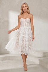 Robe bustier en dentelle