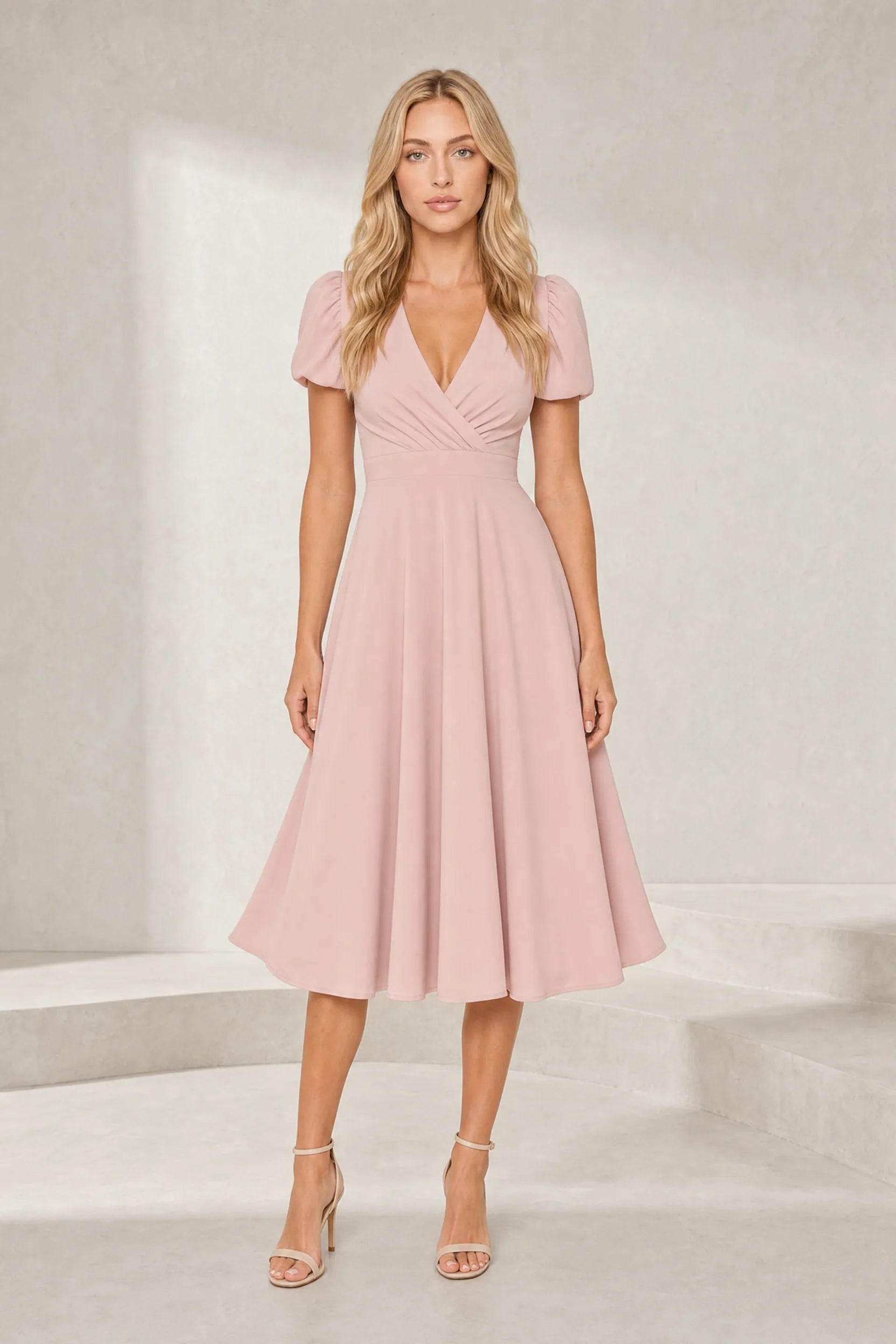 Robe col V croisé manches bouffantes | Lounelle Paris