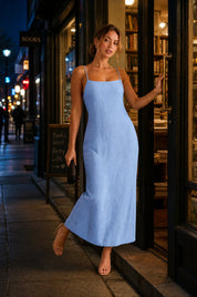 Robe longue bretelles encolure carrée | Variante Bleu - Lifestyle | Lounelle Paris