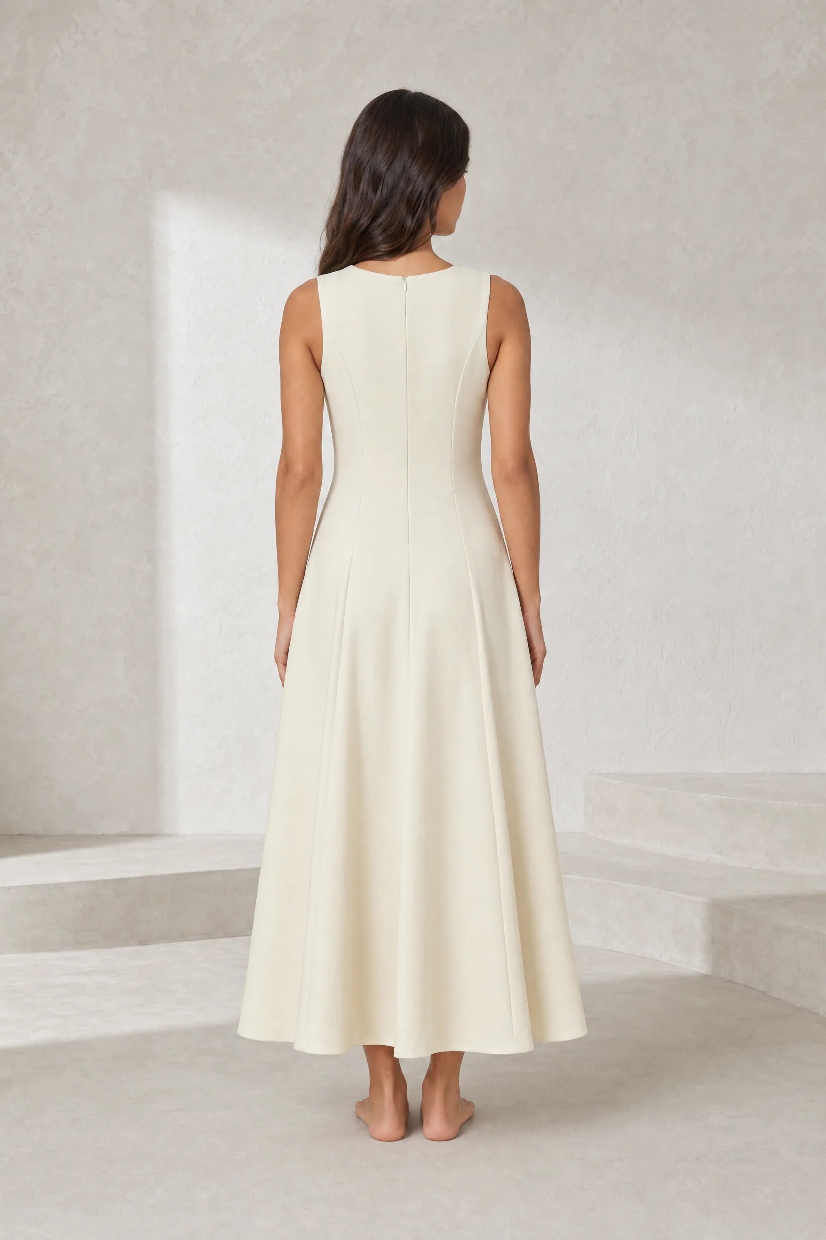 Robe longuecrème évasée sans manches | Lounelle Paris