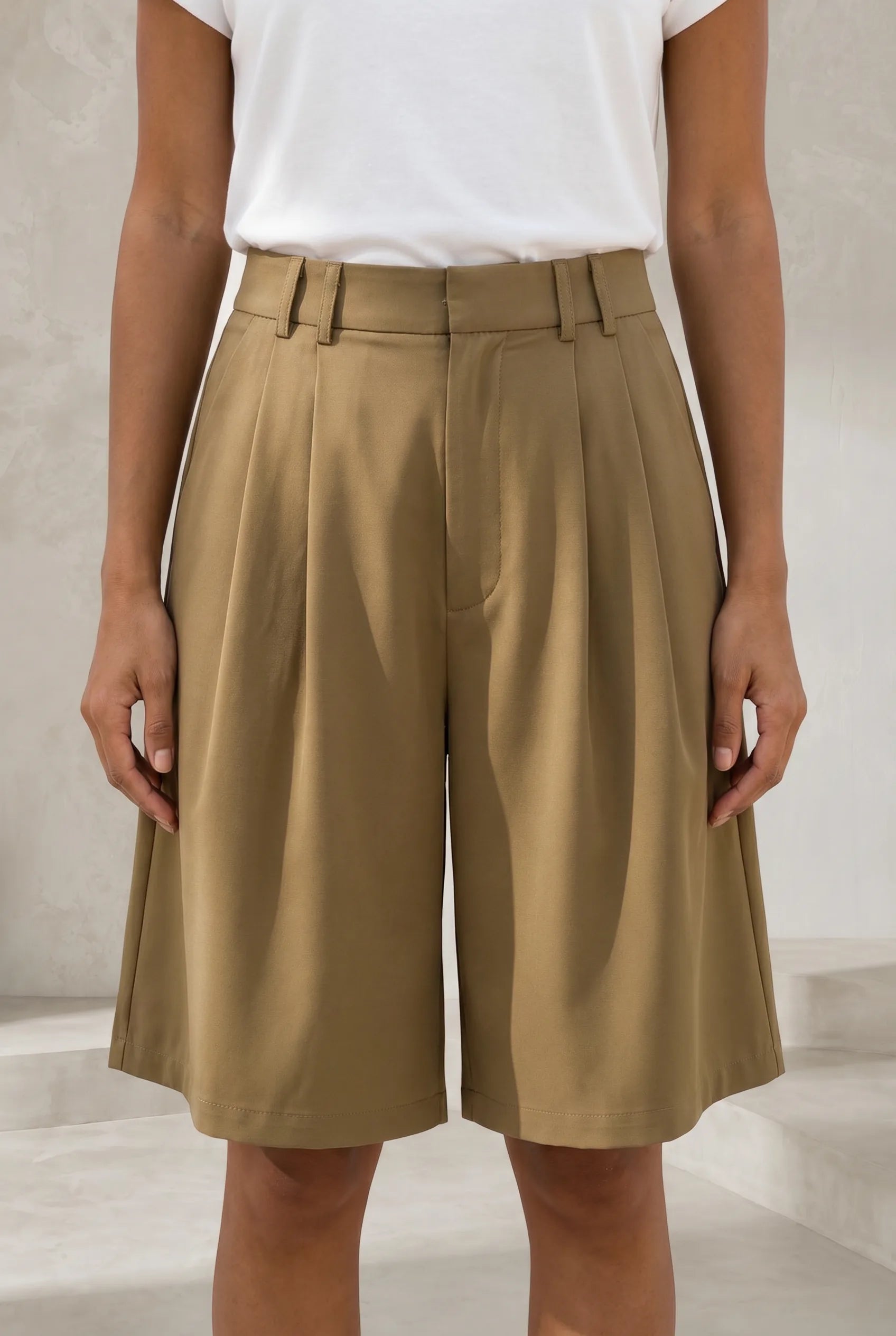 Short brun ample à plis | Lounelle Paris