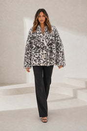 Veste ample fausse fourrure imprimé animalier | Lounelle Paris